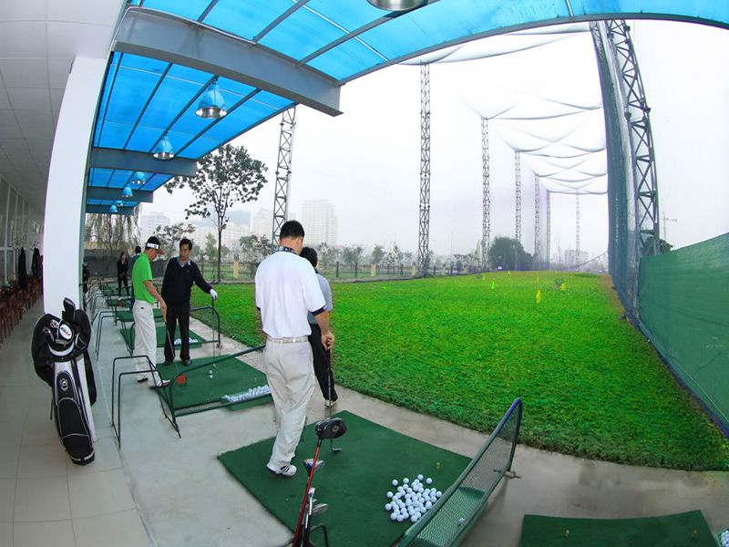 Lớp học sân tập golf Him Lam