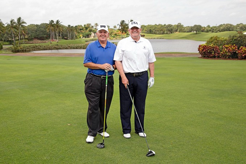 Trump khoe cú đánh hole-in-one trên sân golf
